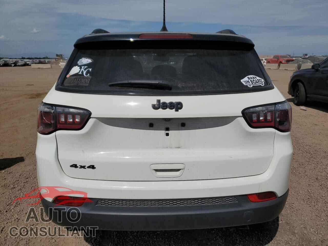 JEEP COMPASS 2019 - 3C4NJDBB4KT661948