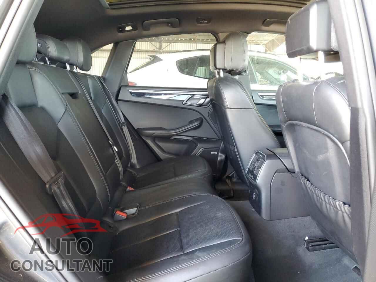 PORSCHE MACAN 2018 - WP1AB2A51JLB37421