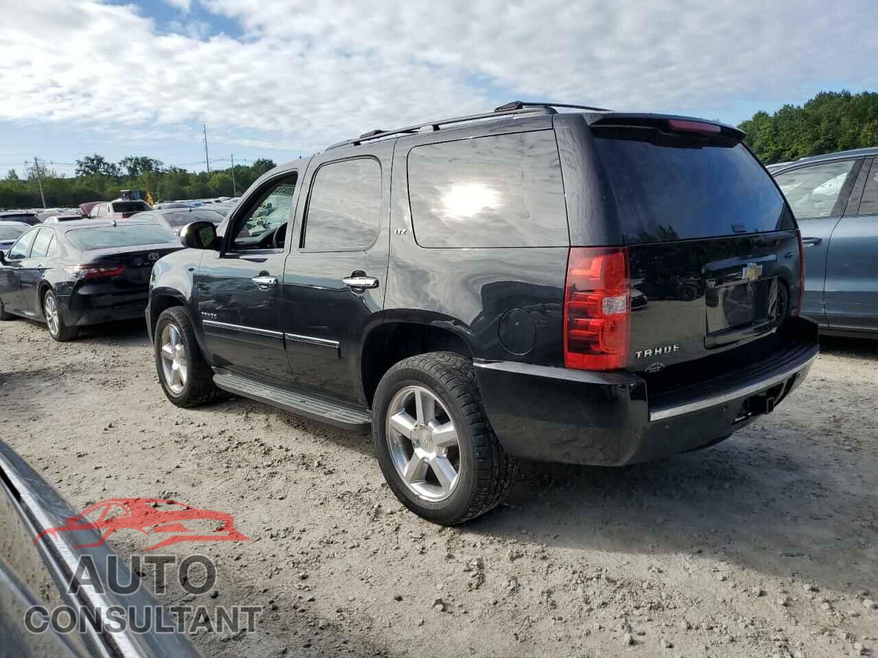 CHEVROLET TAHOE 2011 - 1GNSKCE01BR393848