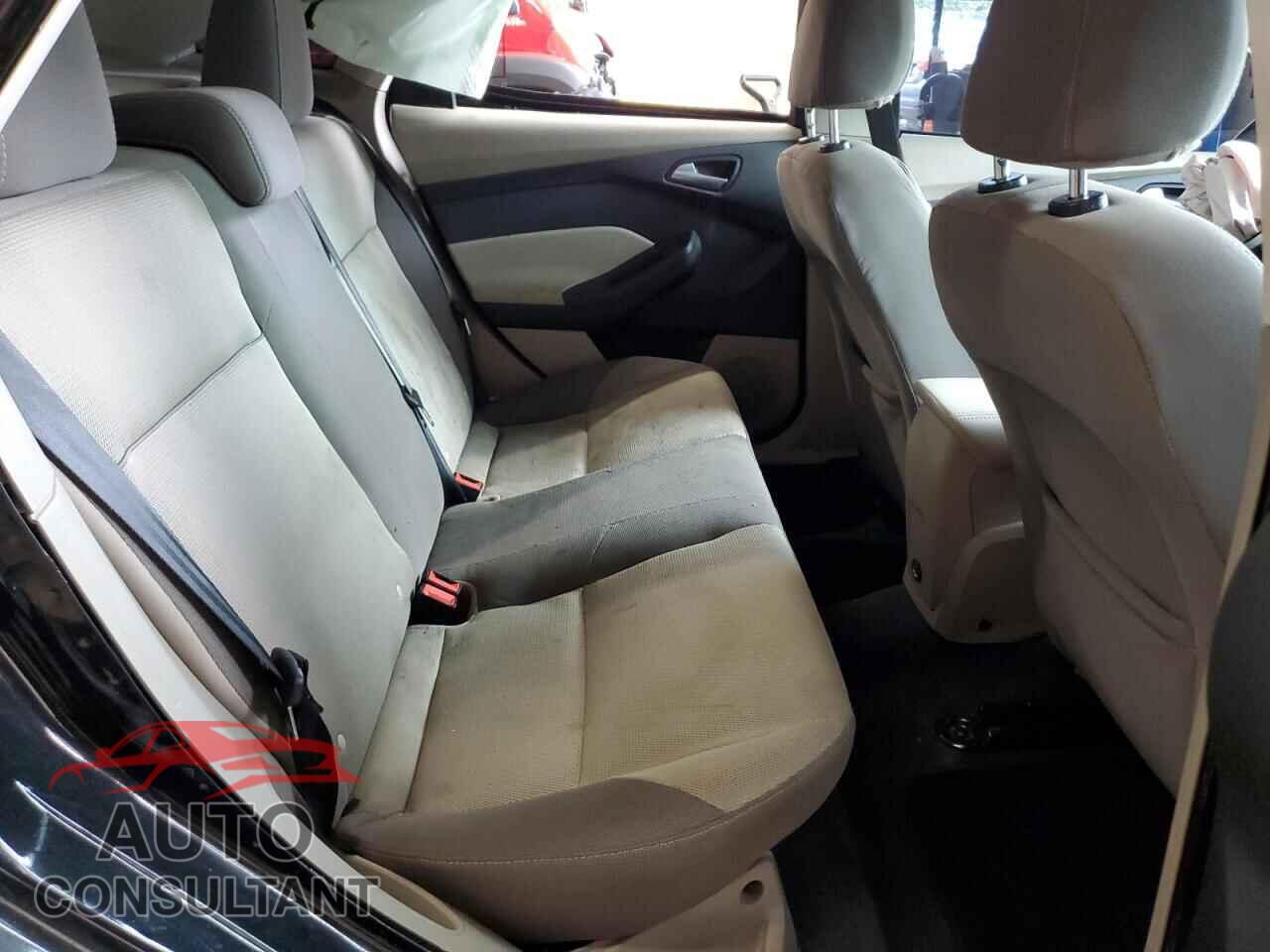 FORD FOCUS 2014 - 1FADP3F27EL428067