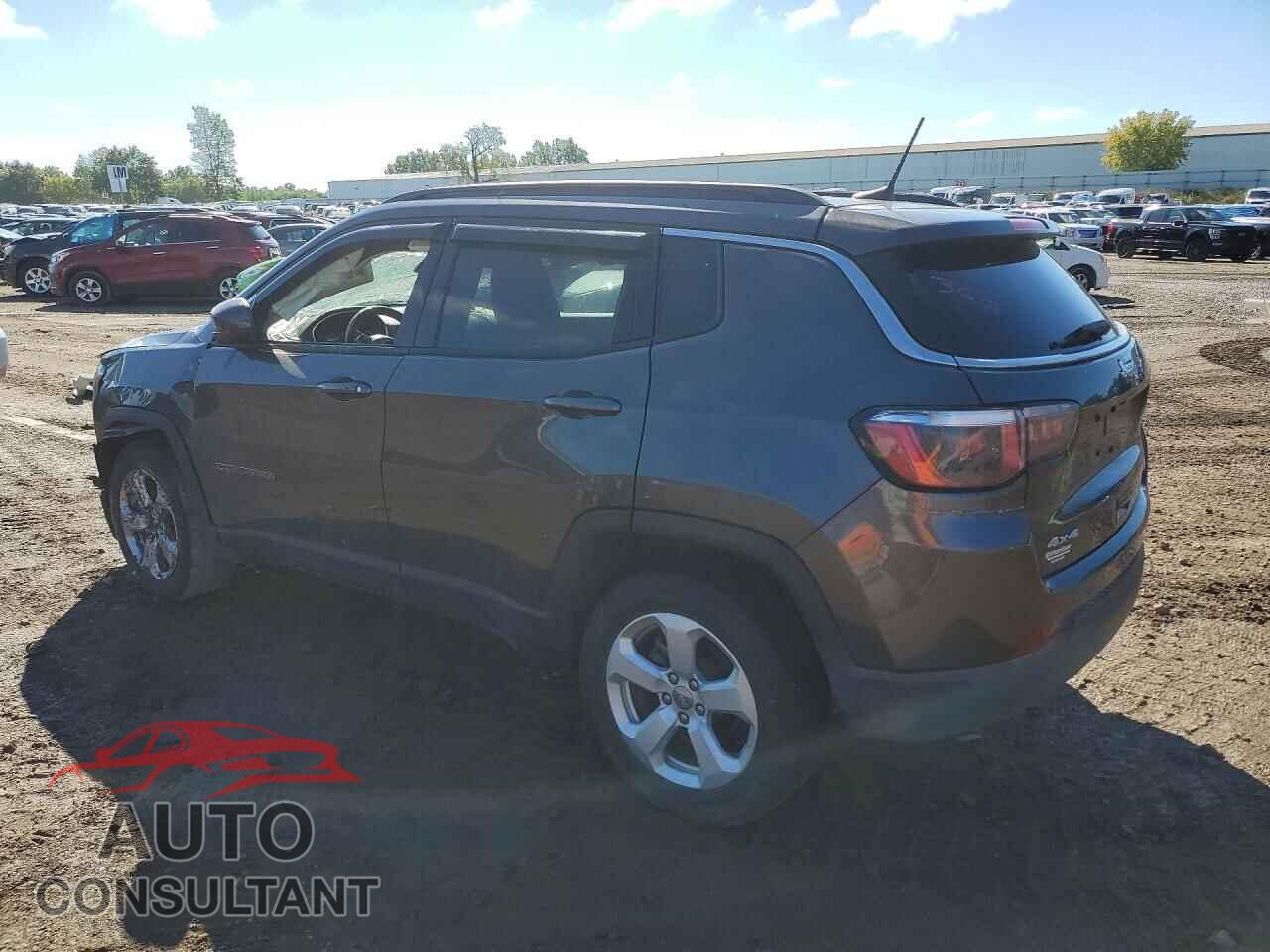 JEEP COMPASS 2018 - 3C4NJDBB7JT328397