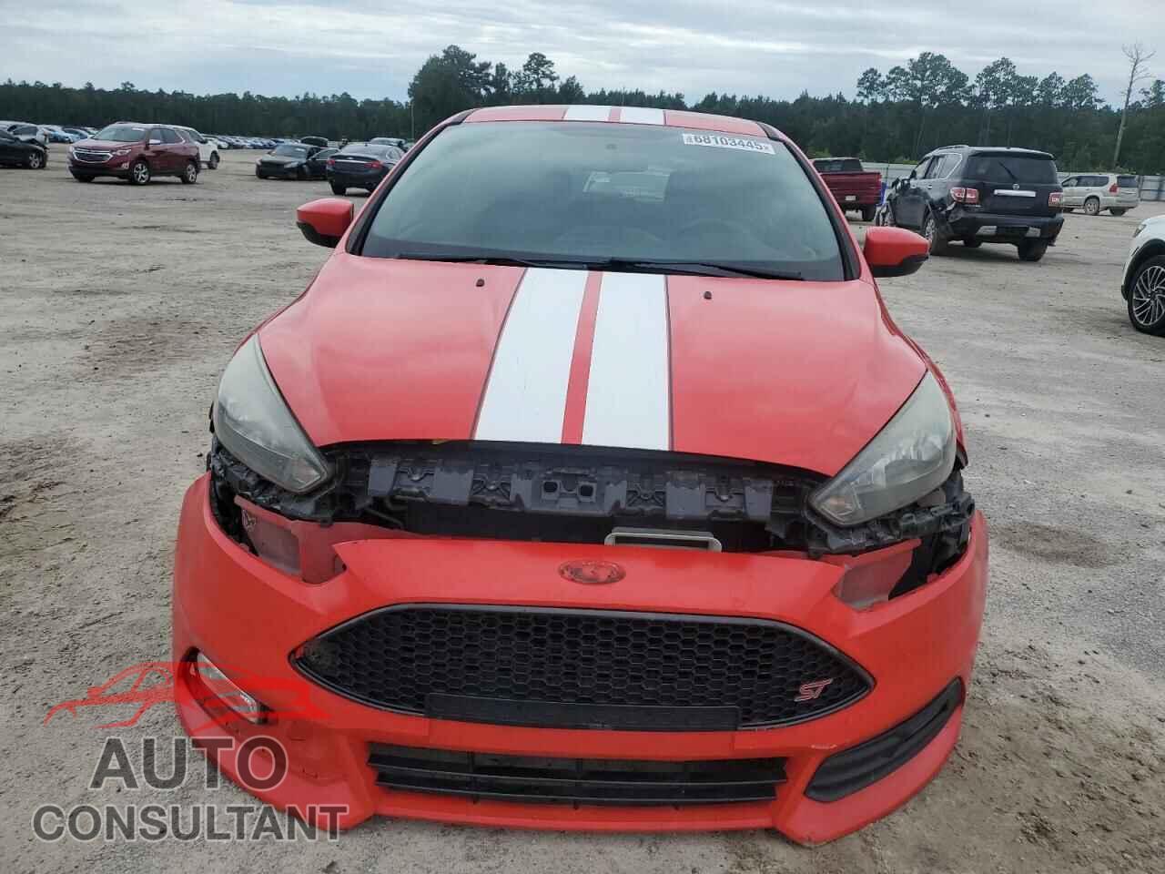 FORD FOCUS 2017 - 1FADP3L90HL228105