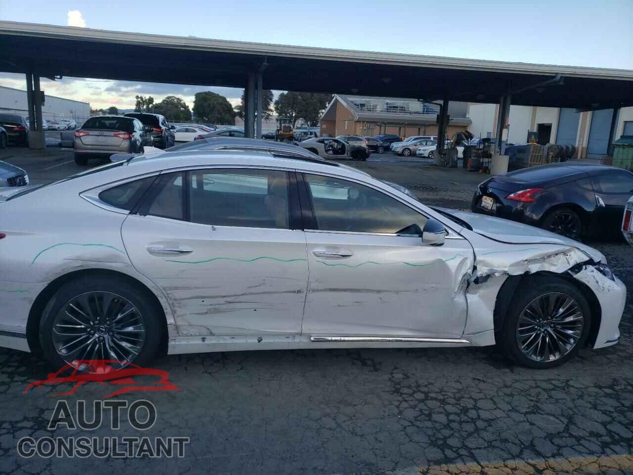 LEXUS LS500 2021 - JTHD51FF6M5015310