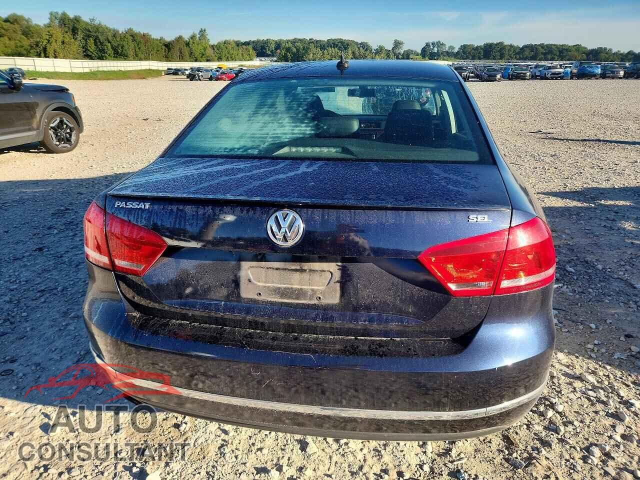 VOLKSWAGEN PASSAT 2013 - 1VWCH7A34DC043281
