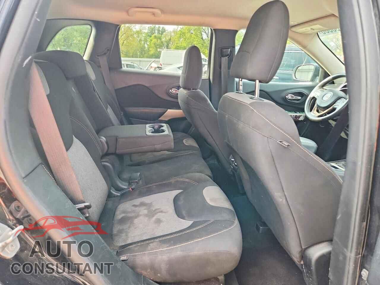 JEEP CHEROKEE 2018 - 1C4PJLCB7JD563390