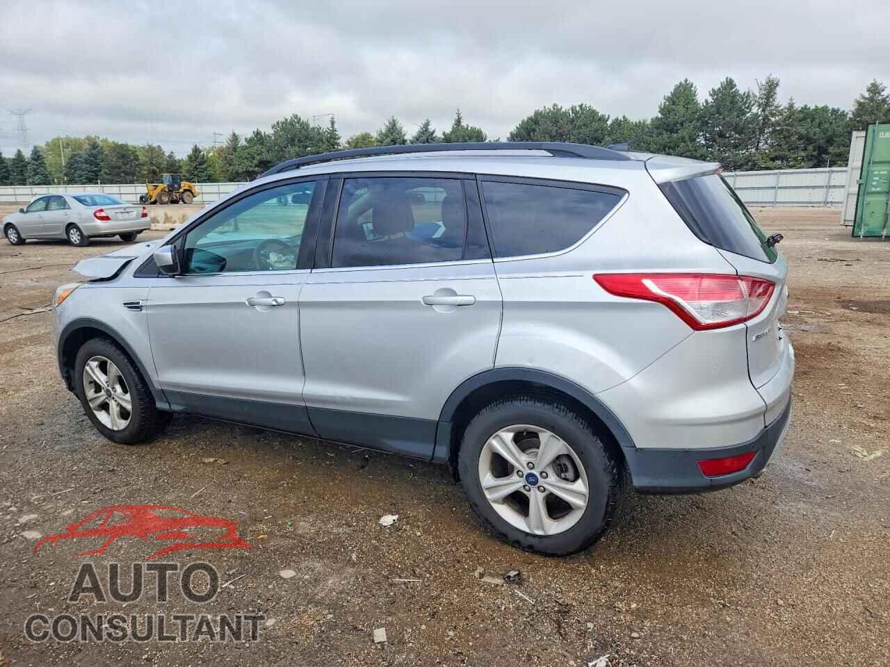 FORD ESCAPE 2015 - 1FMCU0GX4FUB37265