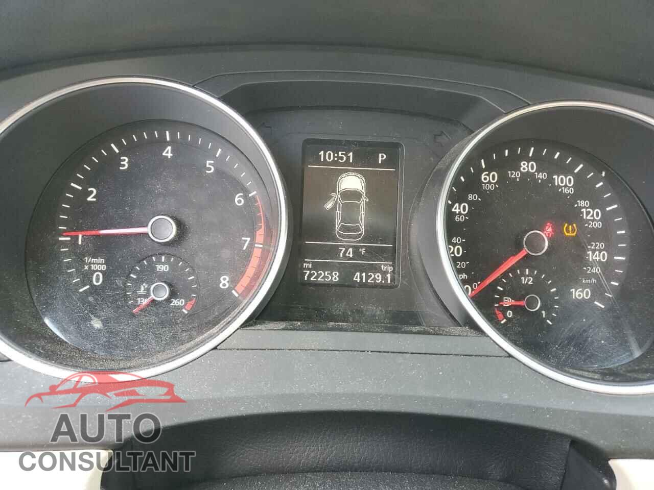 VOLKSWAGEN JETTA 2017 - 3VWDB7AJ4HM405702
