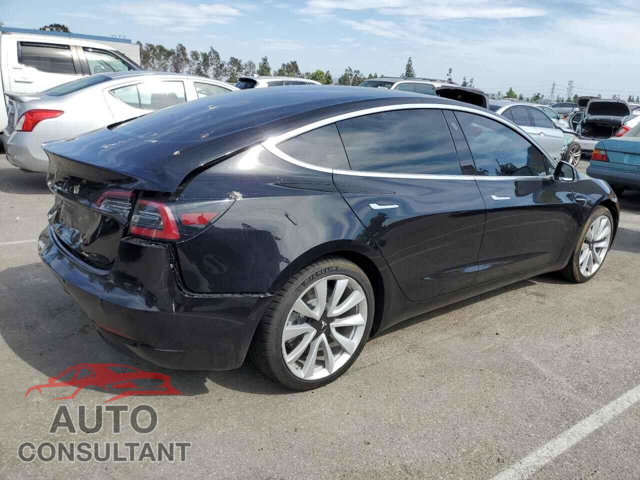 TESLA MODEL 3 2018 - 5YJ3E1EA8JF071097