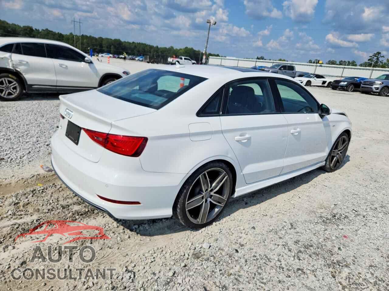 AUDI A3 2016 - WAUA7GFF7G1107472