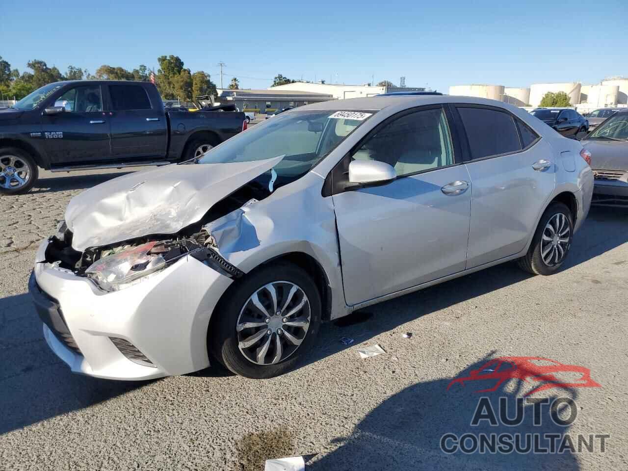 TOYOTA COROLLA 2015 - 5YFBURHE6FP202681