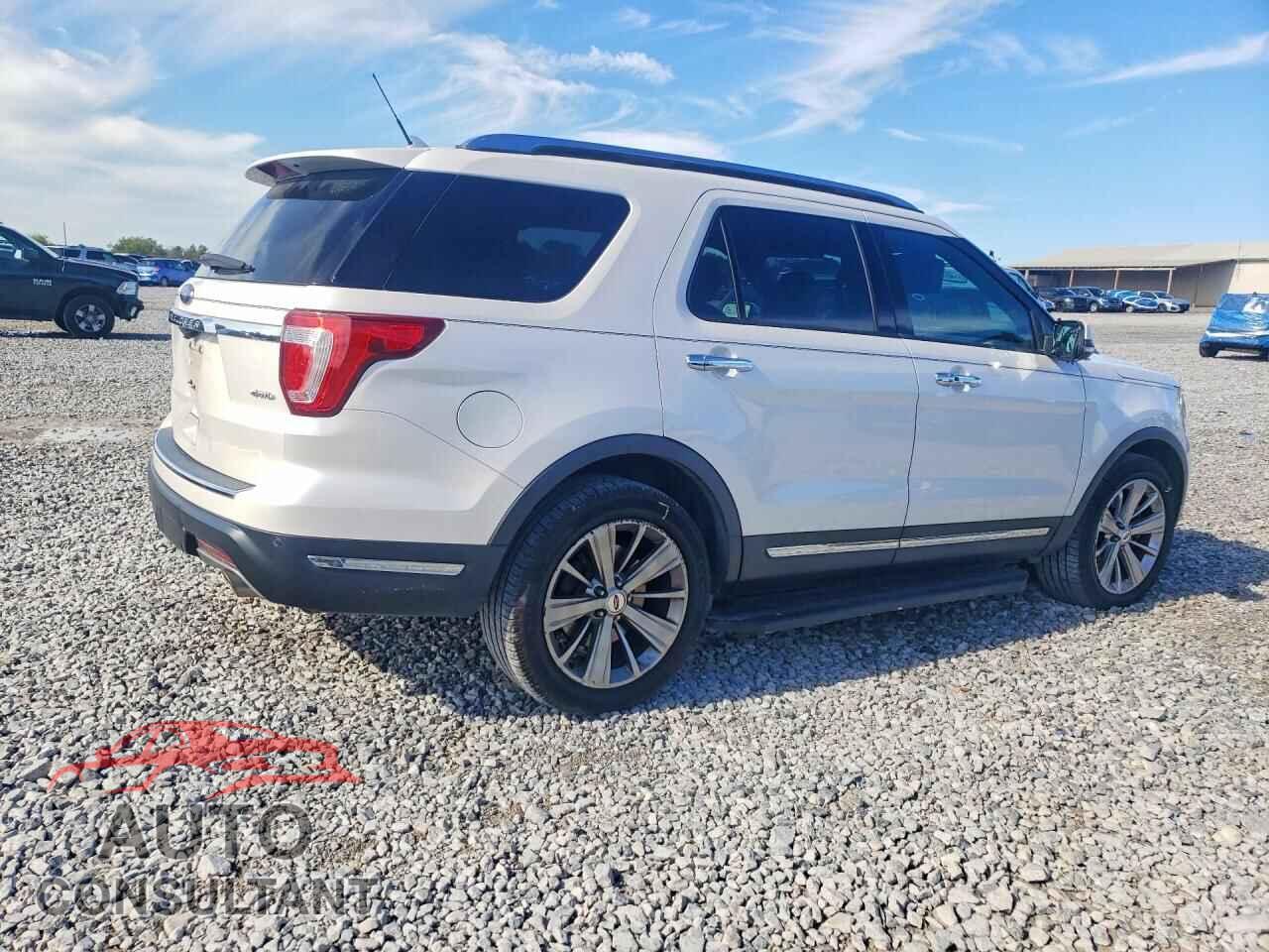 FORD EXPLORER 2018 - 1FM5K8F81JGB16095