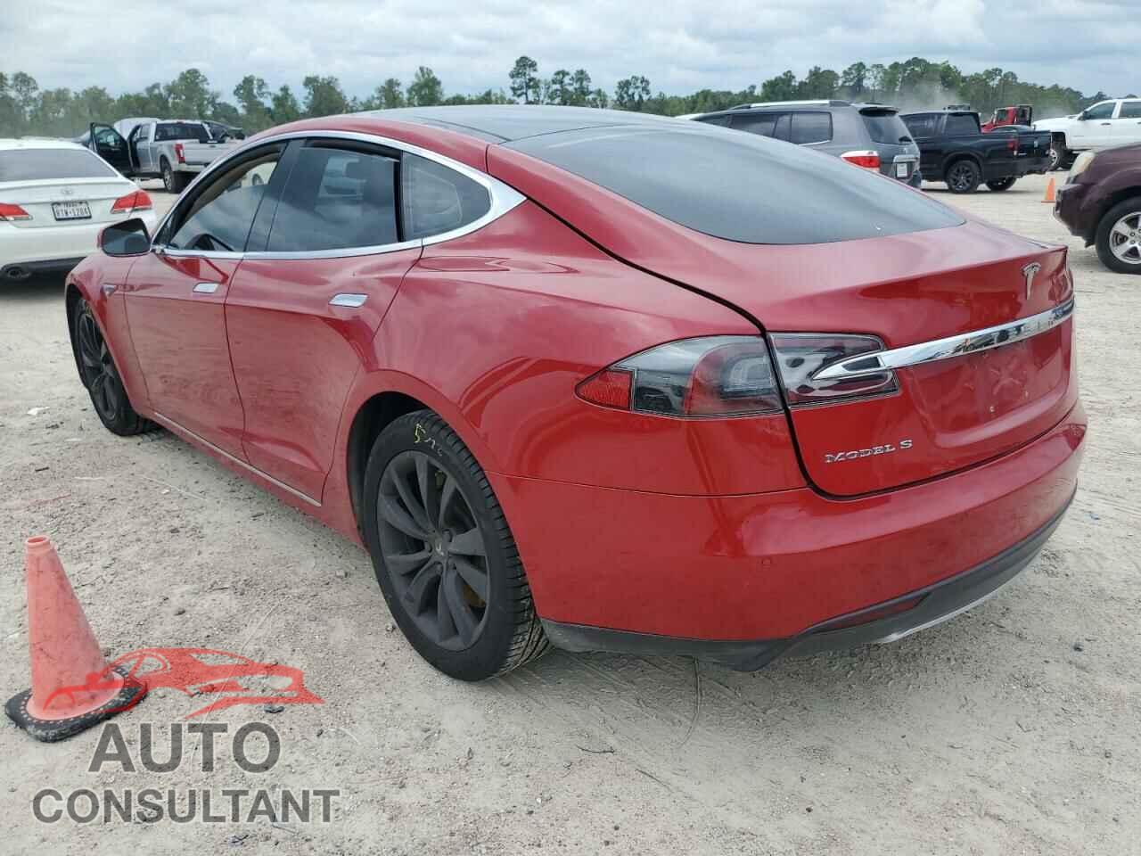 TESLA MODEL S 2013 - 5YJSA1CG8DFP23039