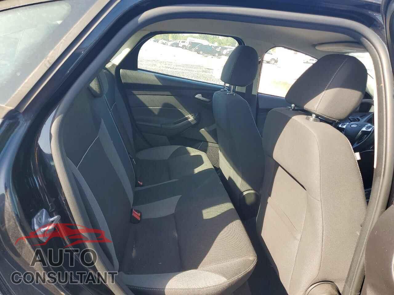 FORD FOCUS 2013 - 1FADP3F2XDL319326