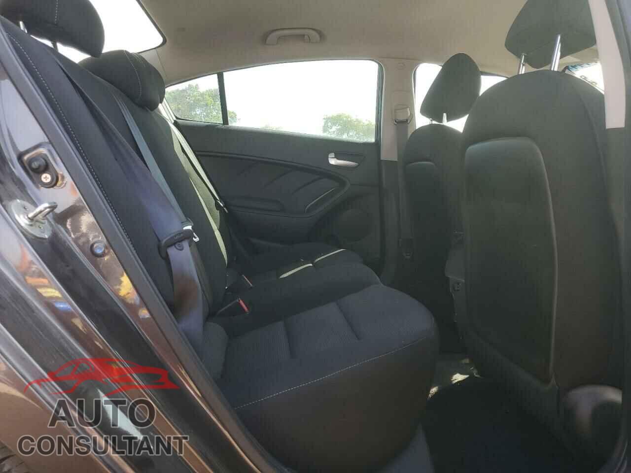 KIA FORTE 2017 - 3KPFK4A72HE050182