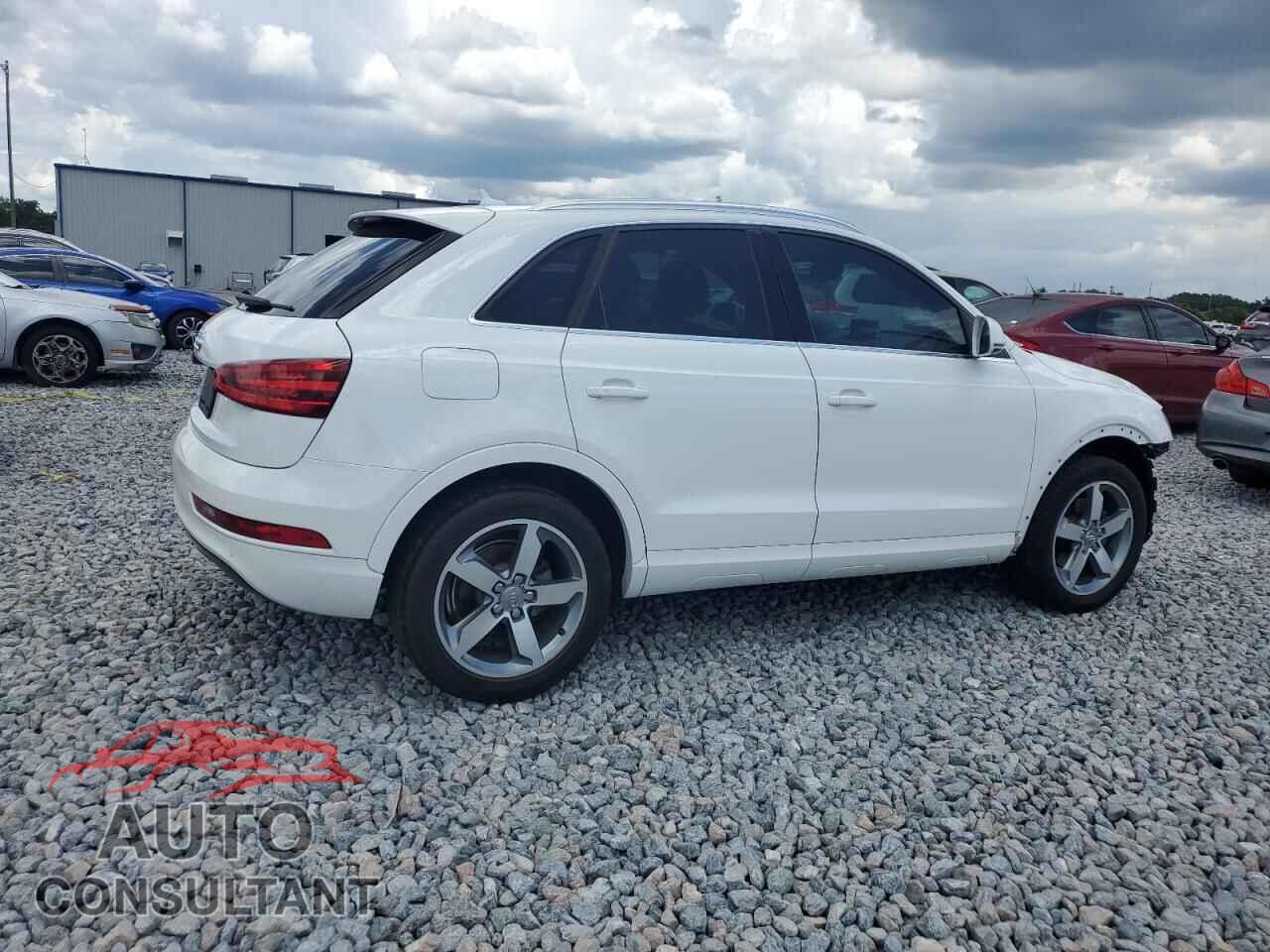 AUDI Q3 2015 - WA1BFCFSXFR007280