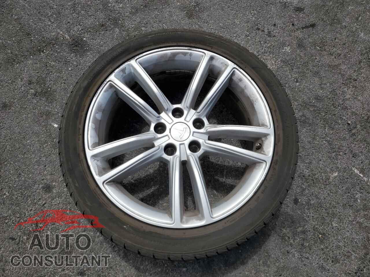 TESLA MODEL S 2015 - 5YJSA1E24FF117421