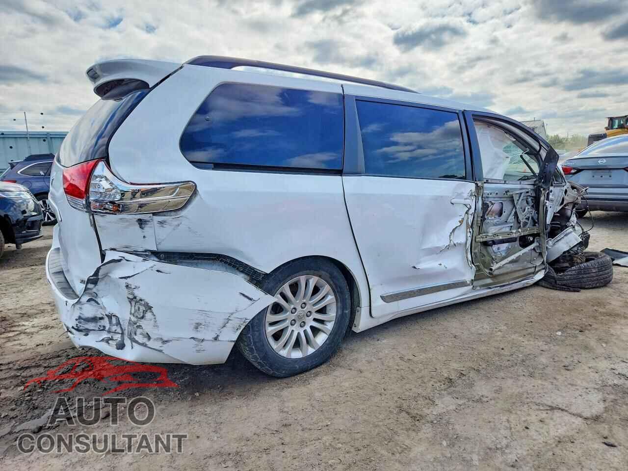TOYOTA SIENNA 2012 - 5TDYK3DC8CS273210