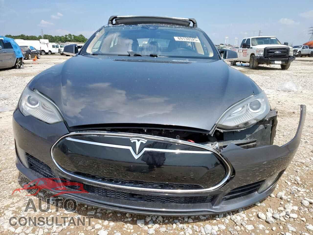 TESLA MODEL S 2015 - 5YJSA1S24FF094534