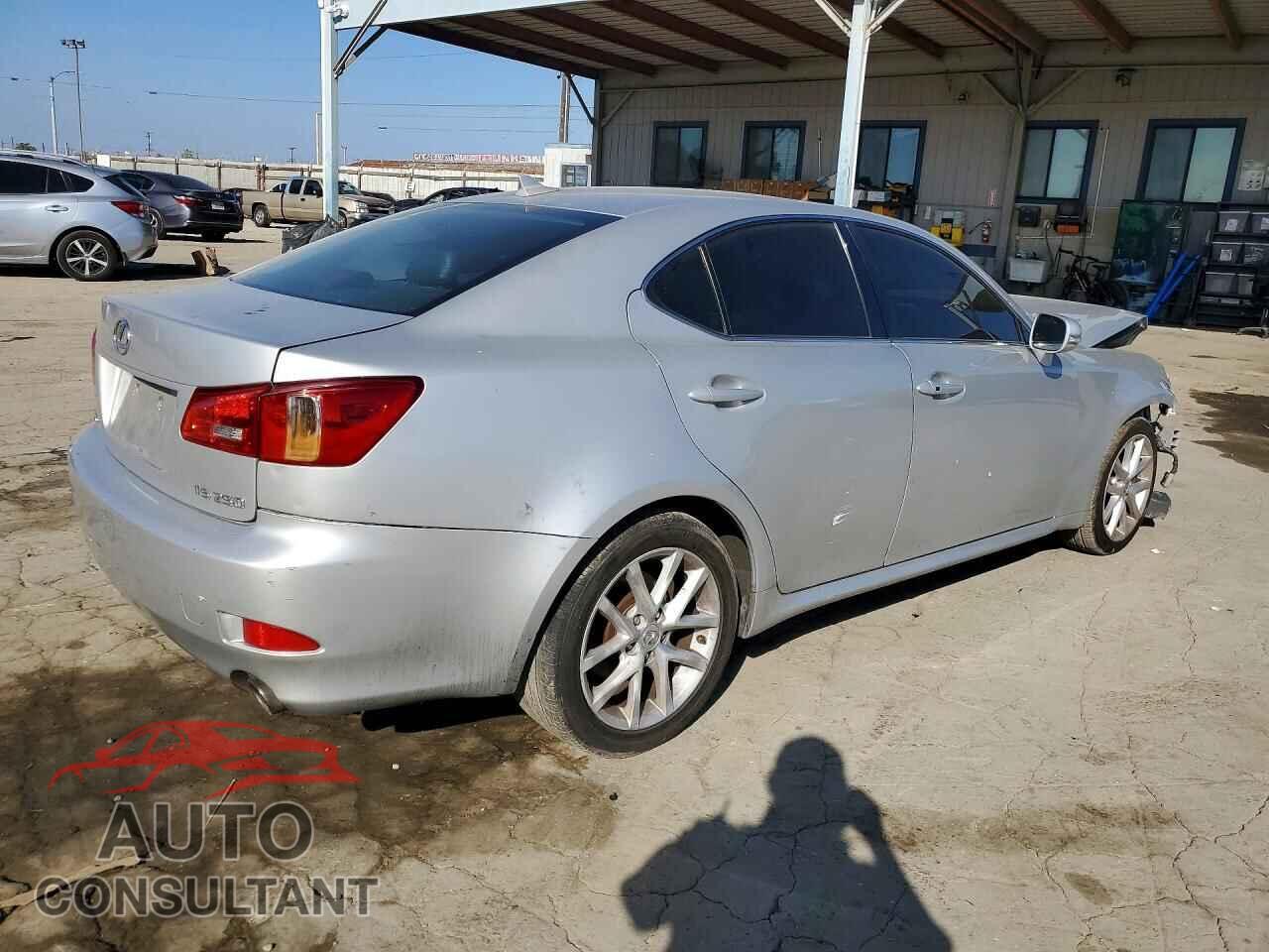 LEXUS IS 2011 - JTHBF5C25B5150563
