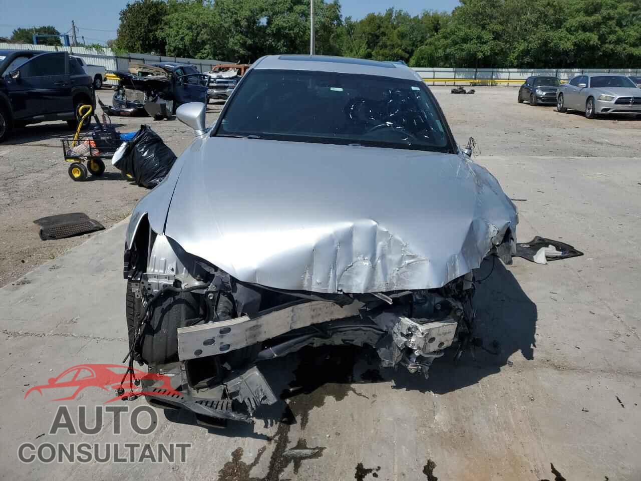 LEXUS IS 2014 - JTHCF1D29E5001251