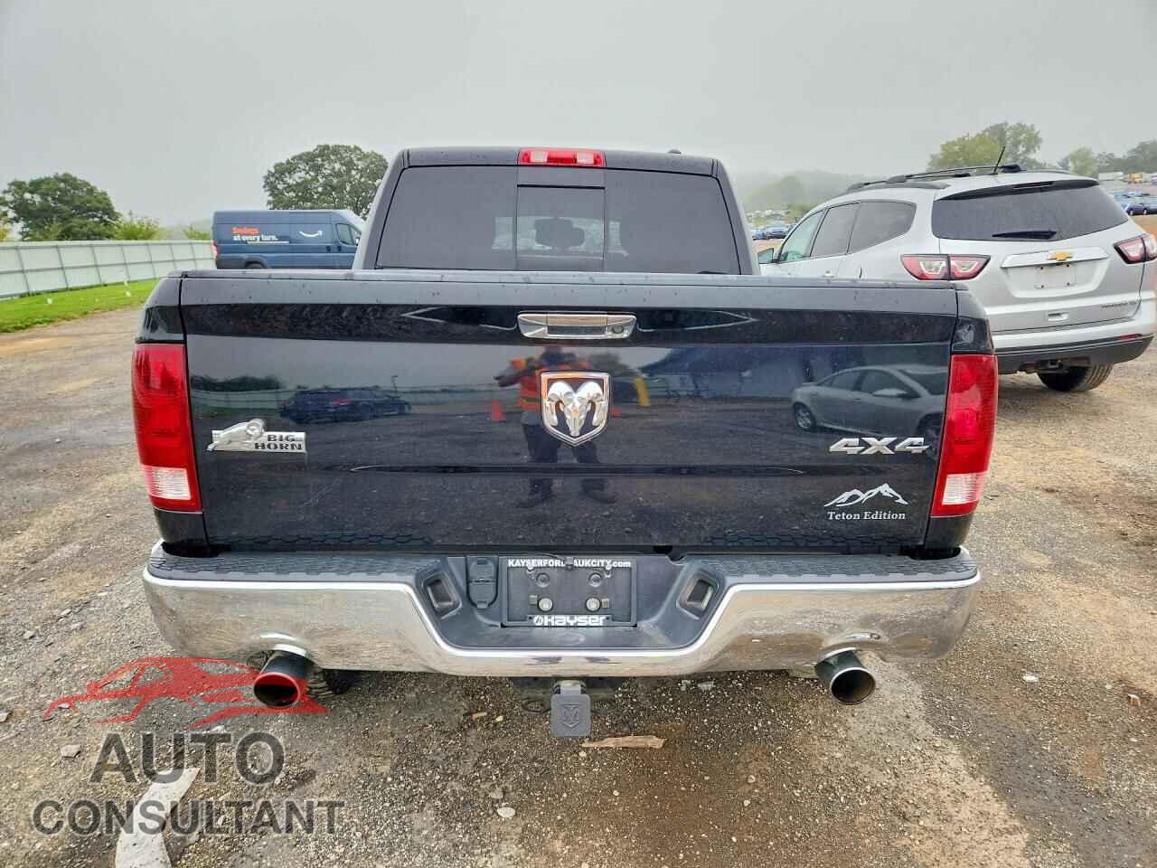 DODGE RAM 1500 2012 - 1C6RD7LT4CS125965