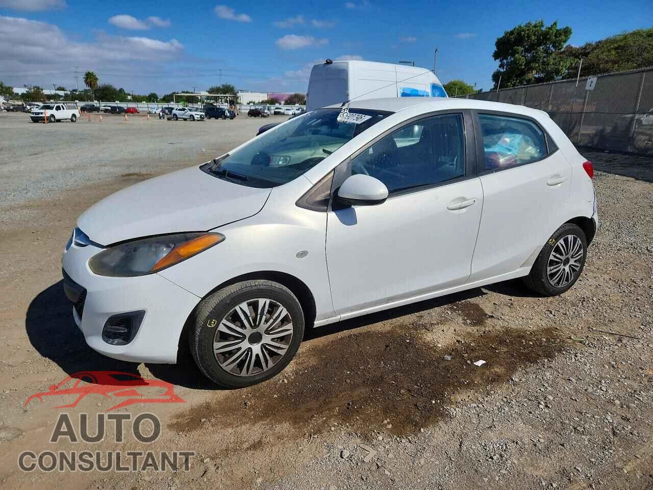 MAZDA 2 2013 - JM1DE1KZ4D0156164