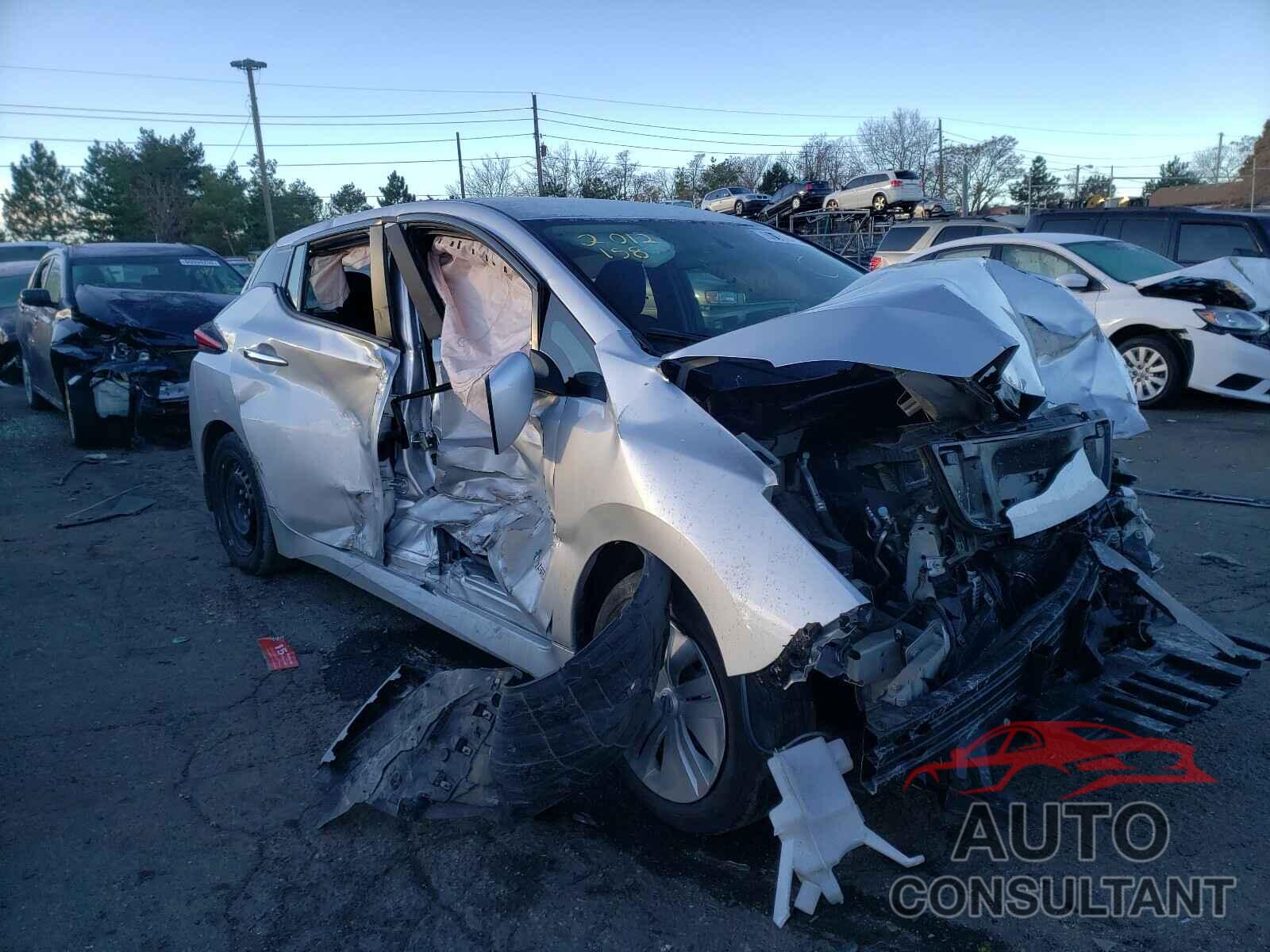 NISSAN LEAF 2018 - 1N4AZ1CP1JC313878