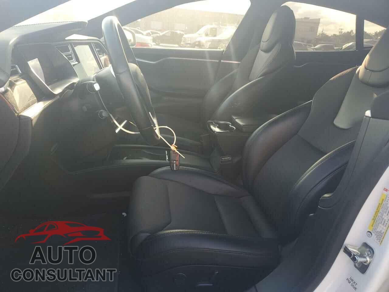 TESLA MODEL S 2018 - 5YJSA1E23JF252348