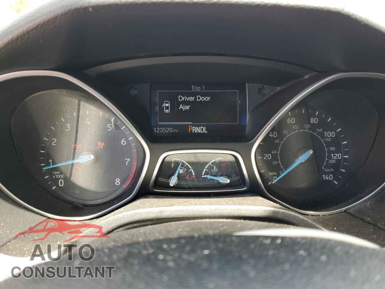 FORD FOCUS 2017 - 1FADP3E29HL234307