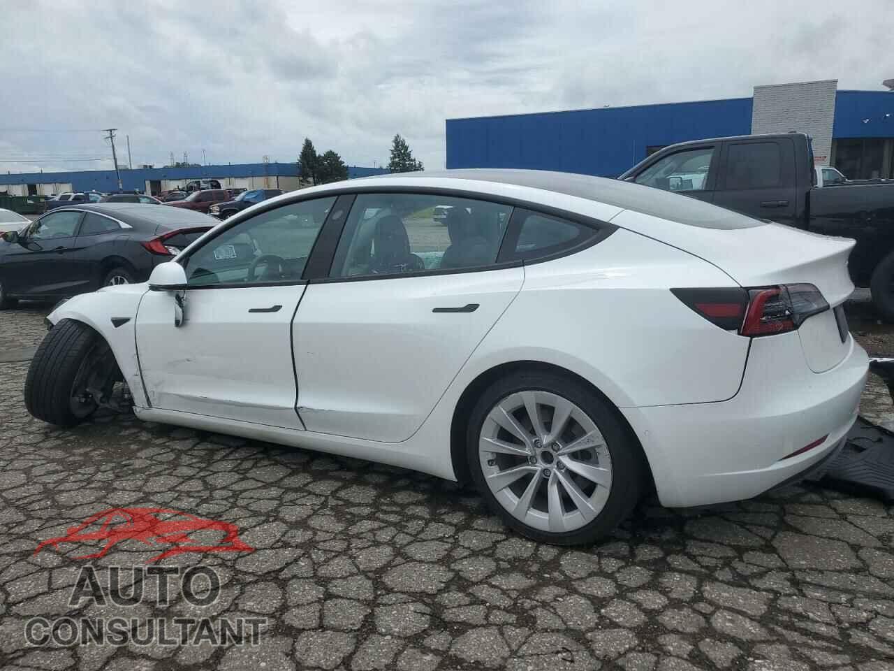 TESLA MODEL 3 2022 - 5YJ3E1EA3NF303823