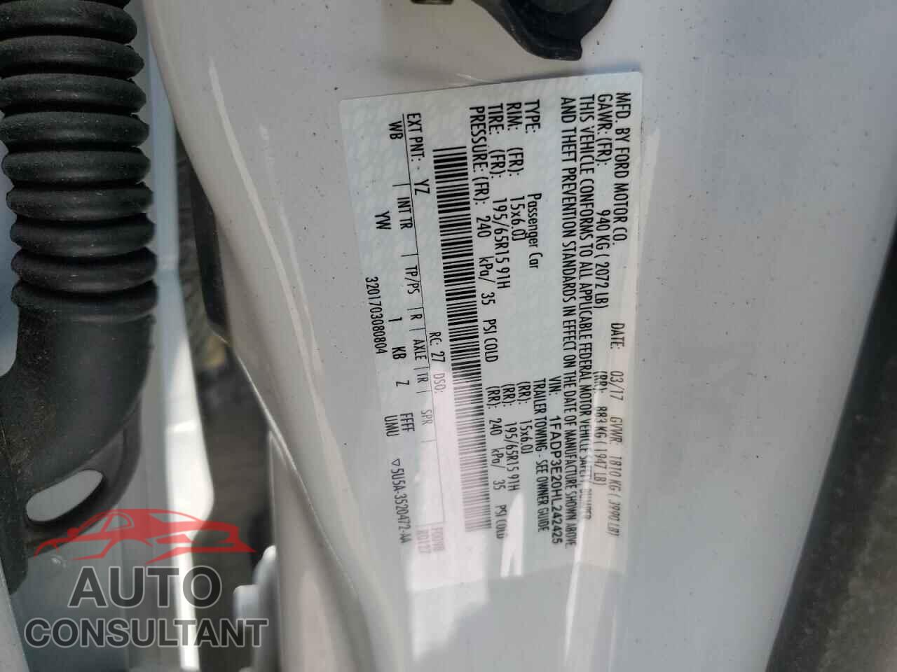 FORD FOCUS 2017 - 1FADP3E20HL242425