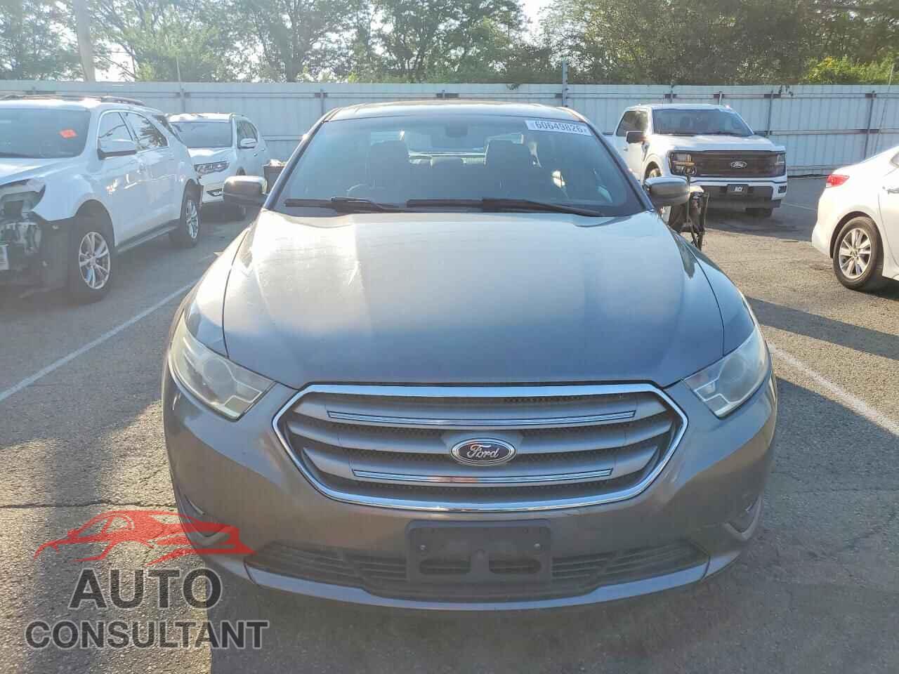 FORD TAURUS 2013 - 1FAHP2E83DG221491