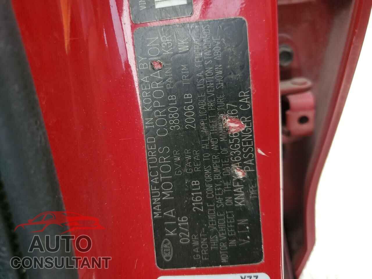 KIA FORTE 2016 - KNAFX4A63G5608167
