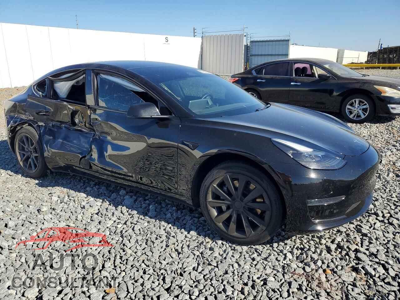 TESLA MODEL 3 2021 - 5YJ3E1EA4MF023035
