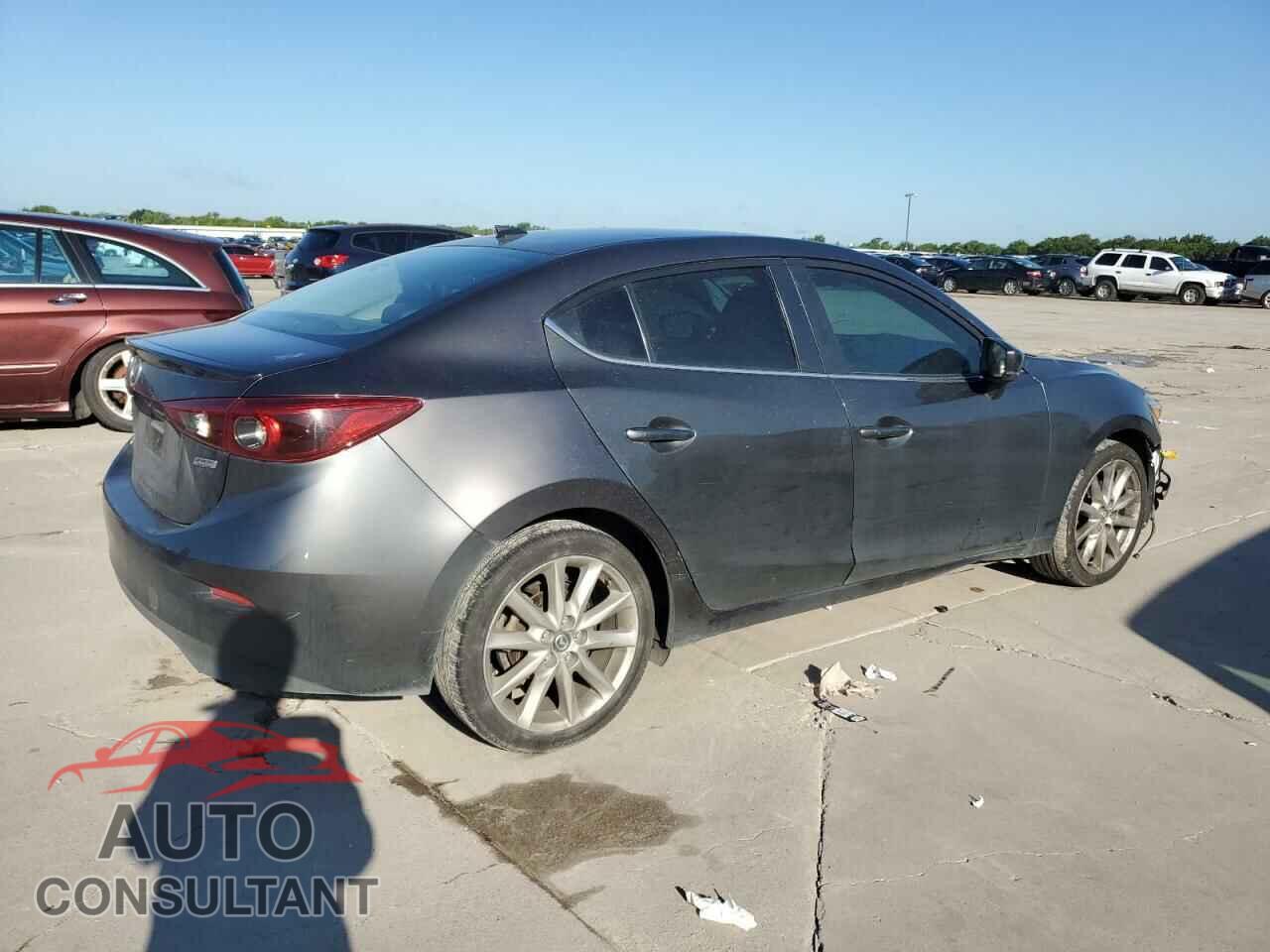 MAZDA 3 2017 - 3MZBN1W33HM130748