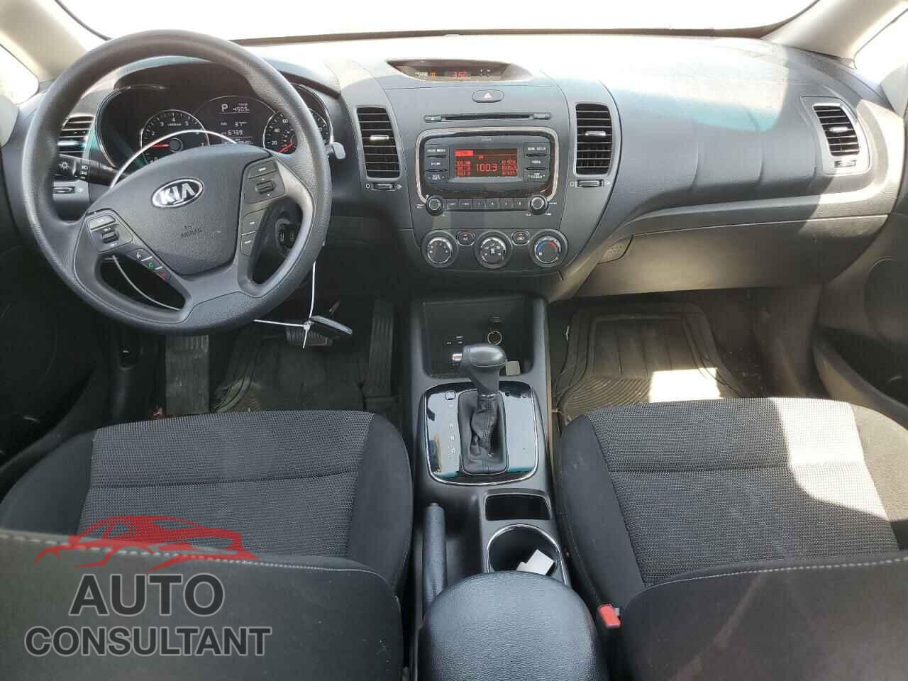 KIA FORTE 2017 - 3KPFK4A76HE140256