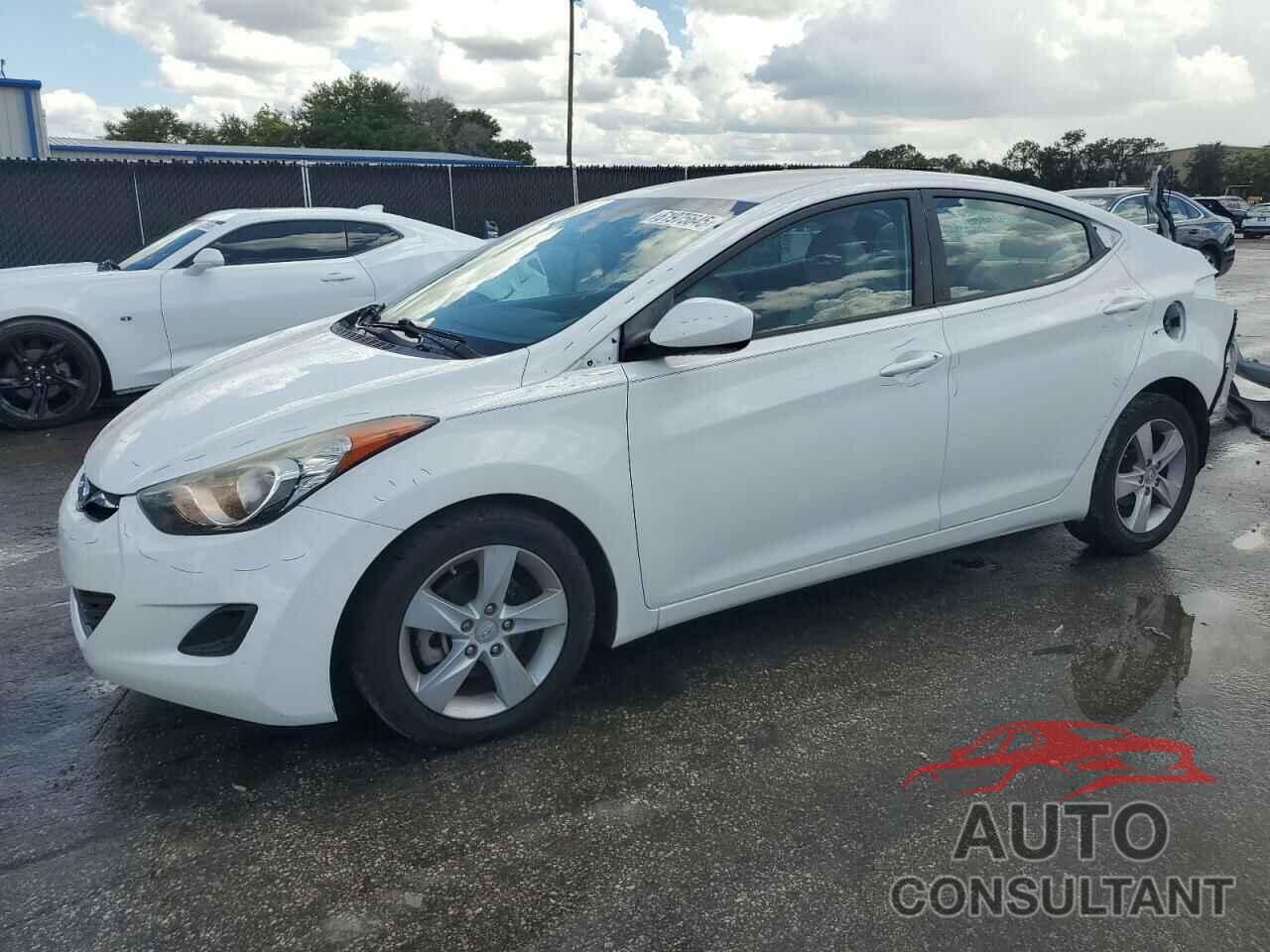 HYUNDAI ELANTRA 2013 - 5NPDH4AE2DH355949