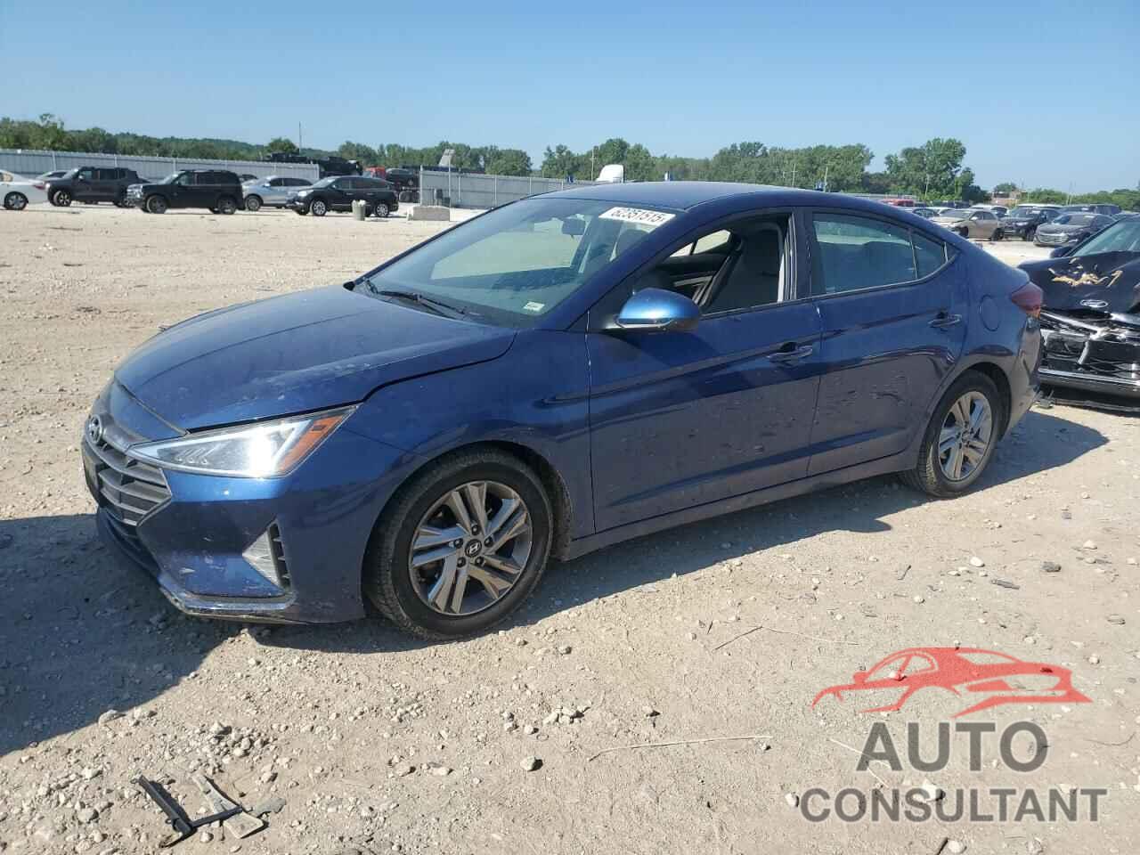 HYUNDAI ELANTRA 2019 - 5NPD84LF4KH456381