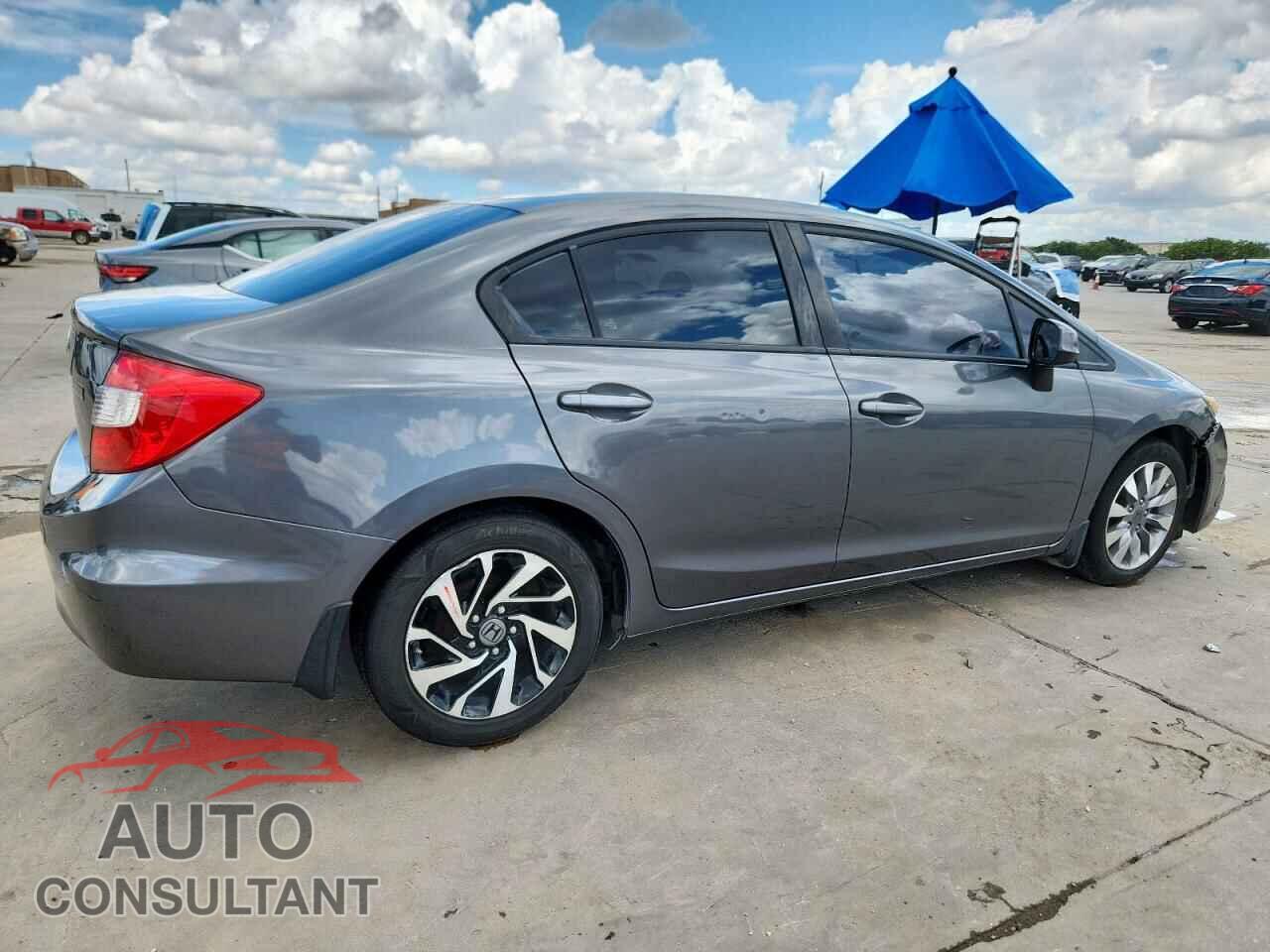 HONDA CIVIC 2012 - 2HGFB2F5XCH310743