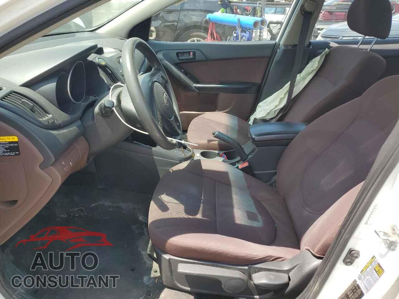 KIA FORTE 2010 - KNAFU4A24A5880935