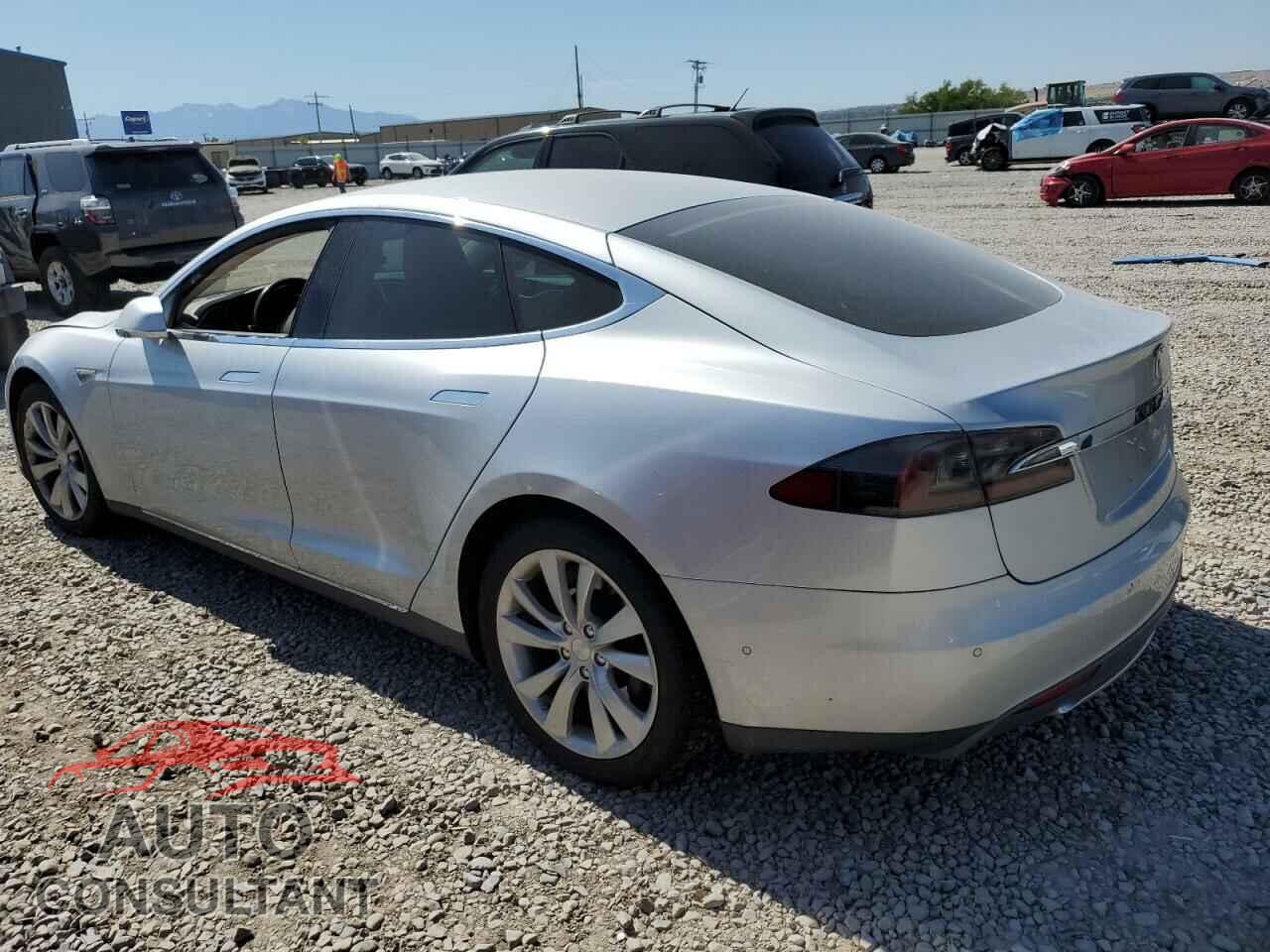 TESLA MODEL S 2015 - 5YJSA1S16FFP77018