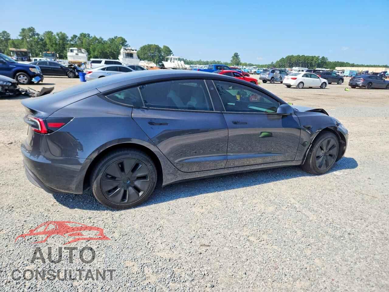 TESLA MODEL 3 2026 - 5YJ3E1EA0TF196159