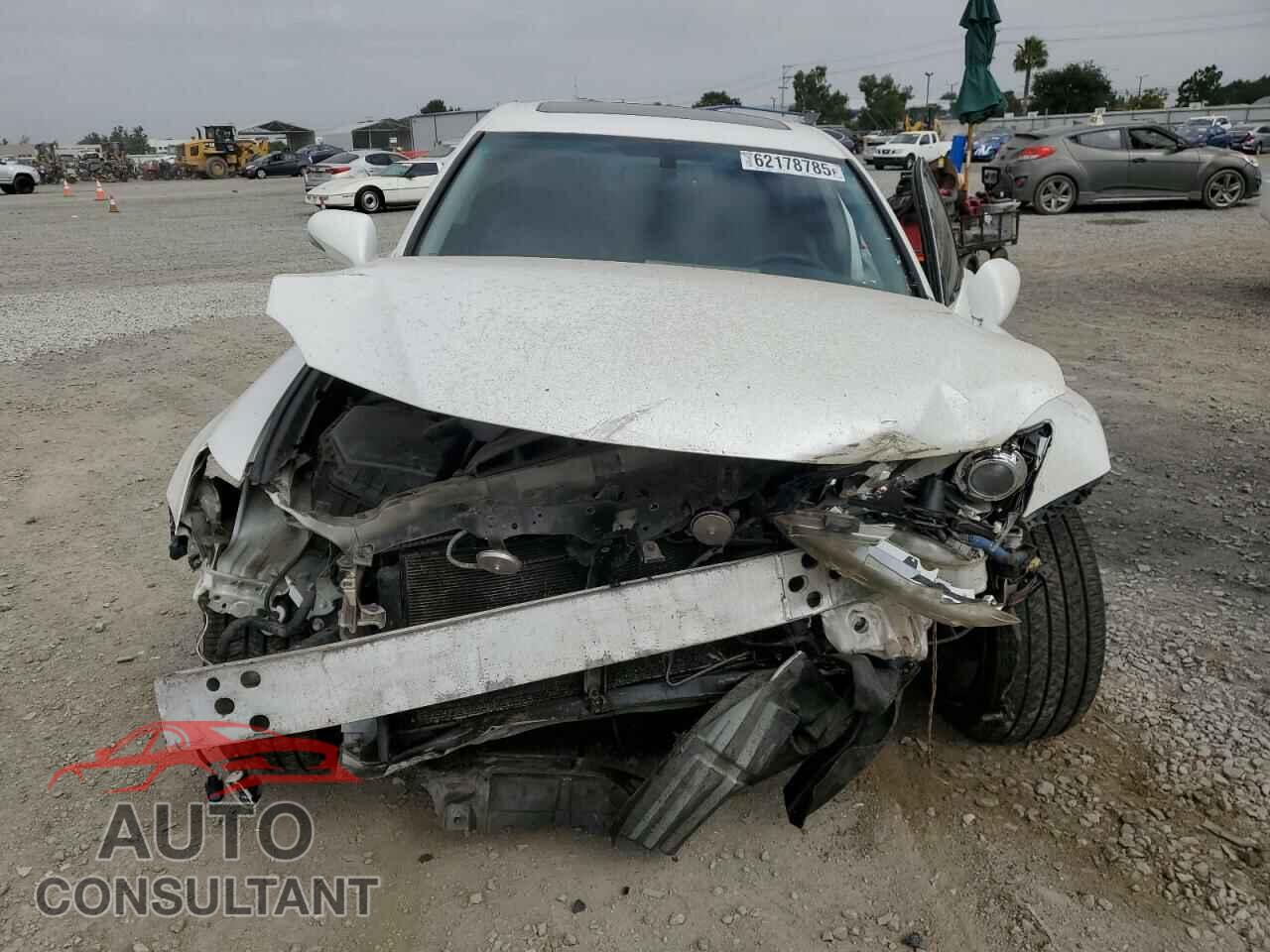 LEXUS IS 2013 - JTHBF5C23D5190028