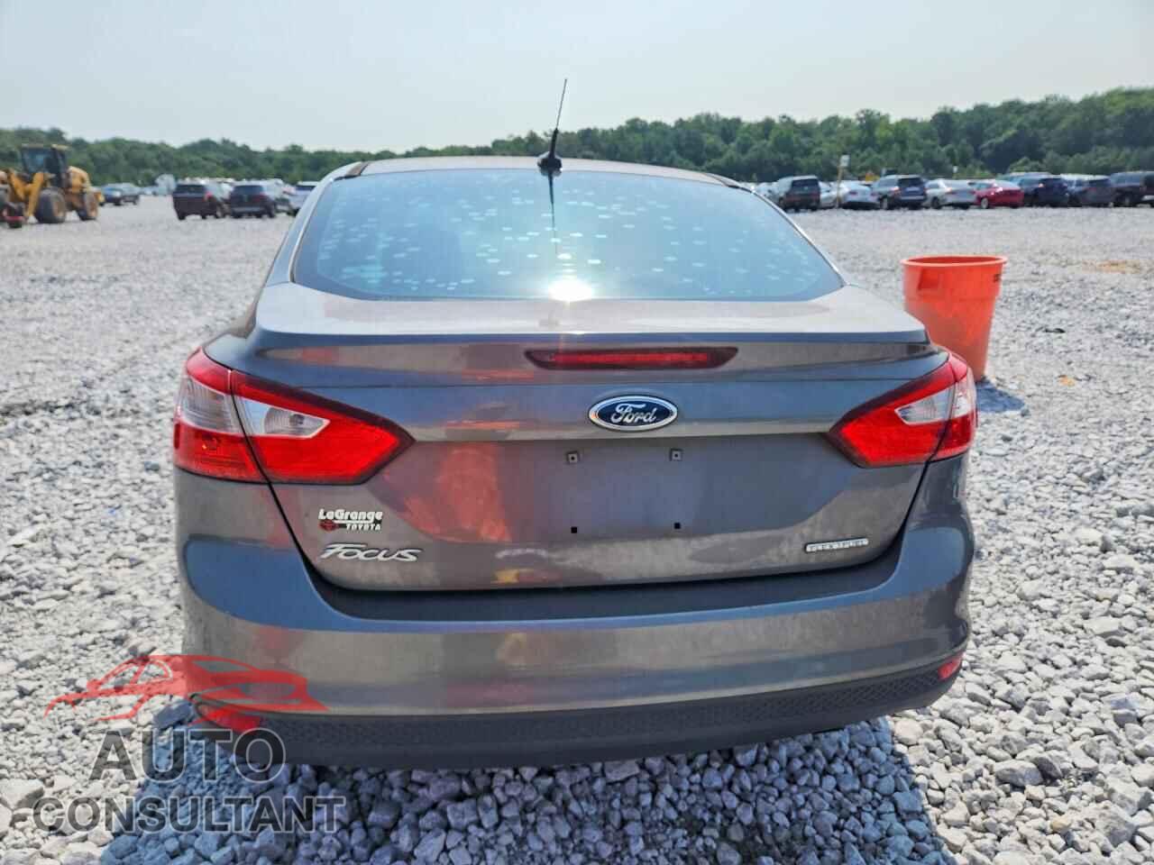 FORD FOCUS 2014 - 1FADP3E29EL389953