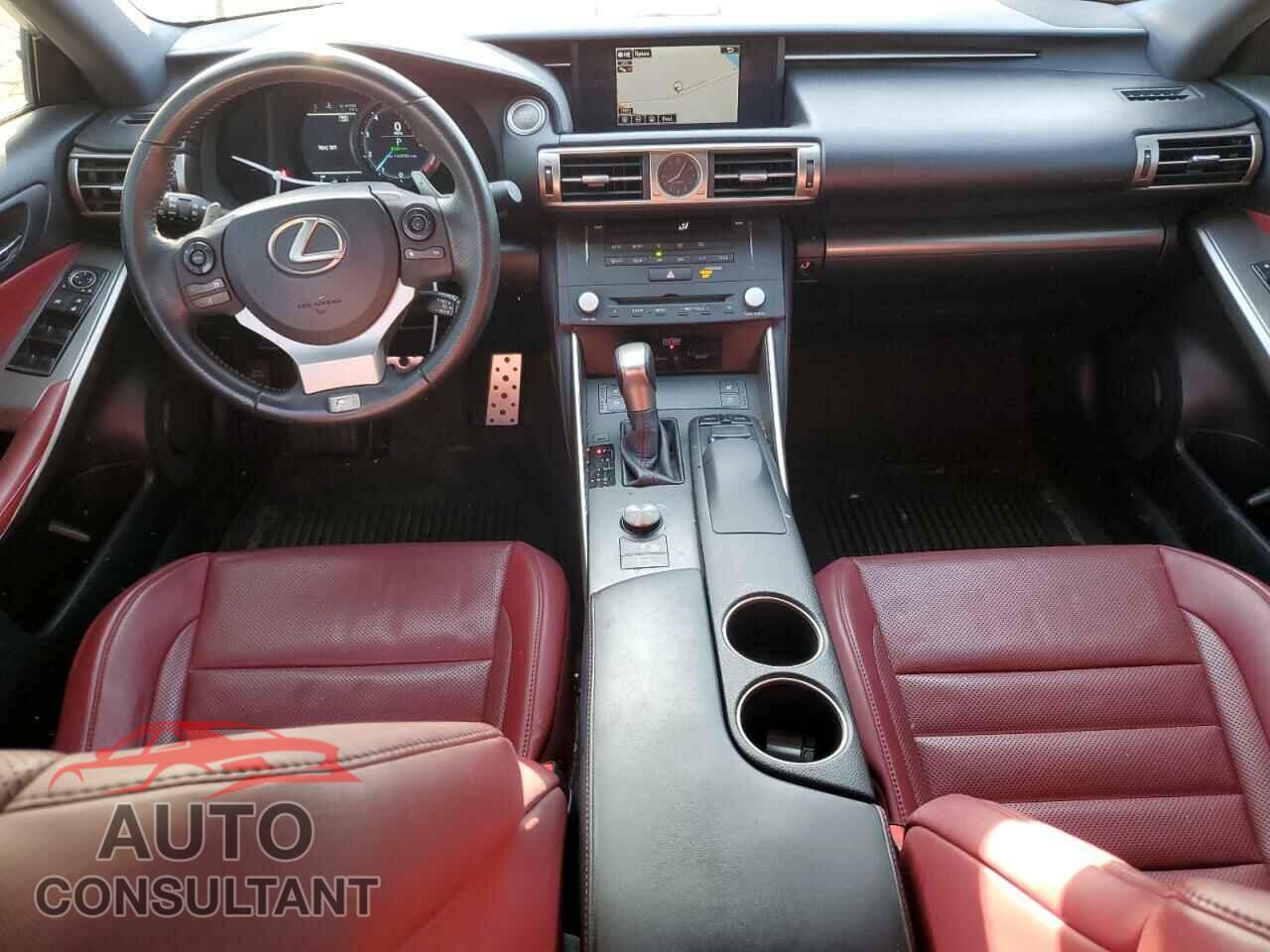 LEXUS IS 2015 - JTHBE1D28F5021670