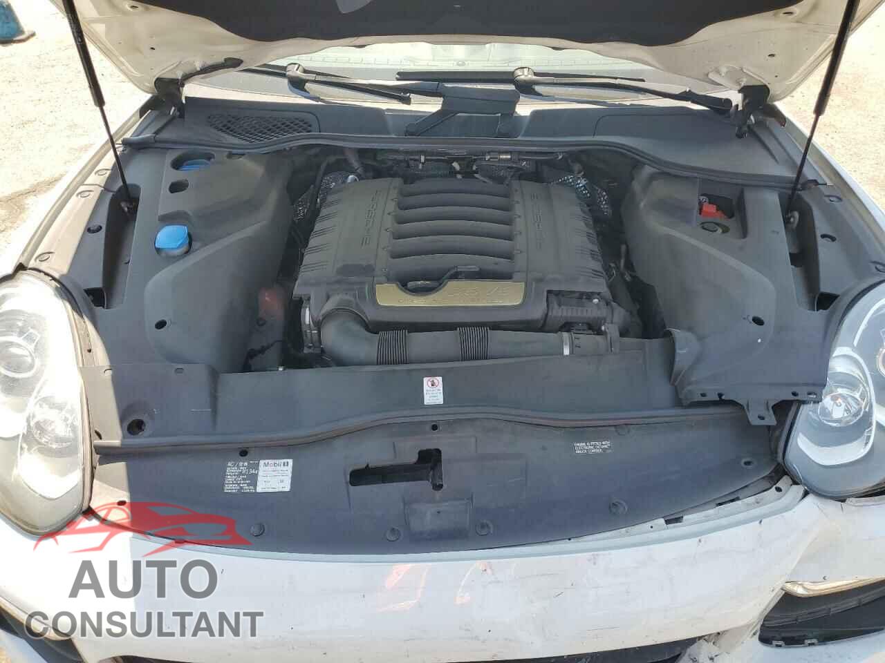 PORSCHE CAYENNE 2016 - WP1AA2A20GKA11316