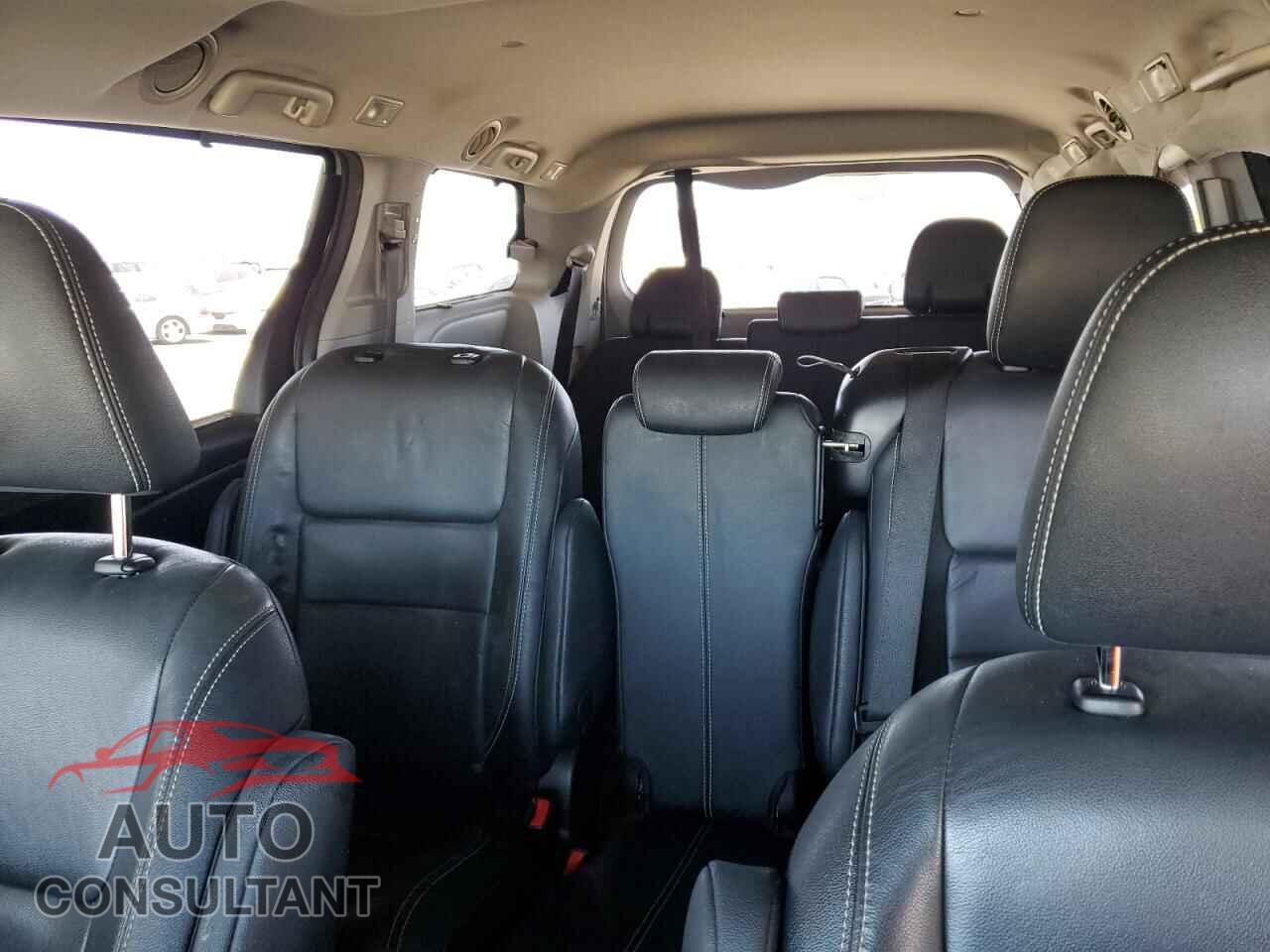 TOYOTA SIENNA 2015 - 5TDXK3DC3FS543153