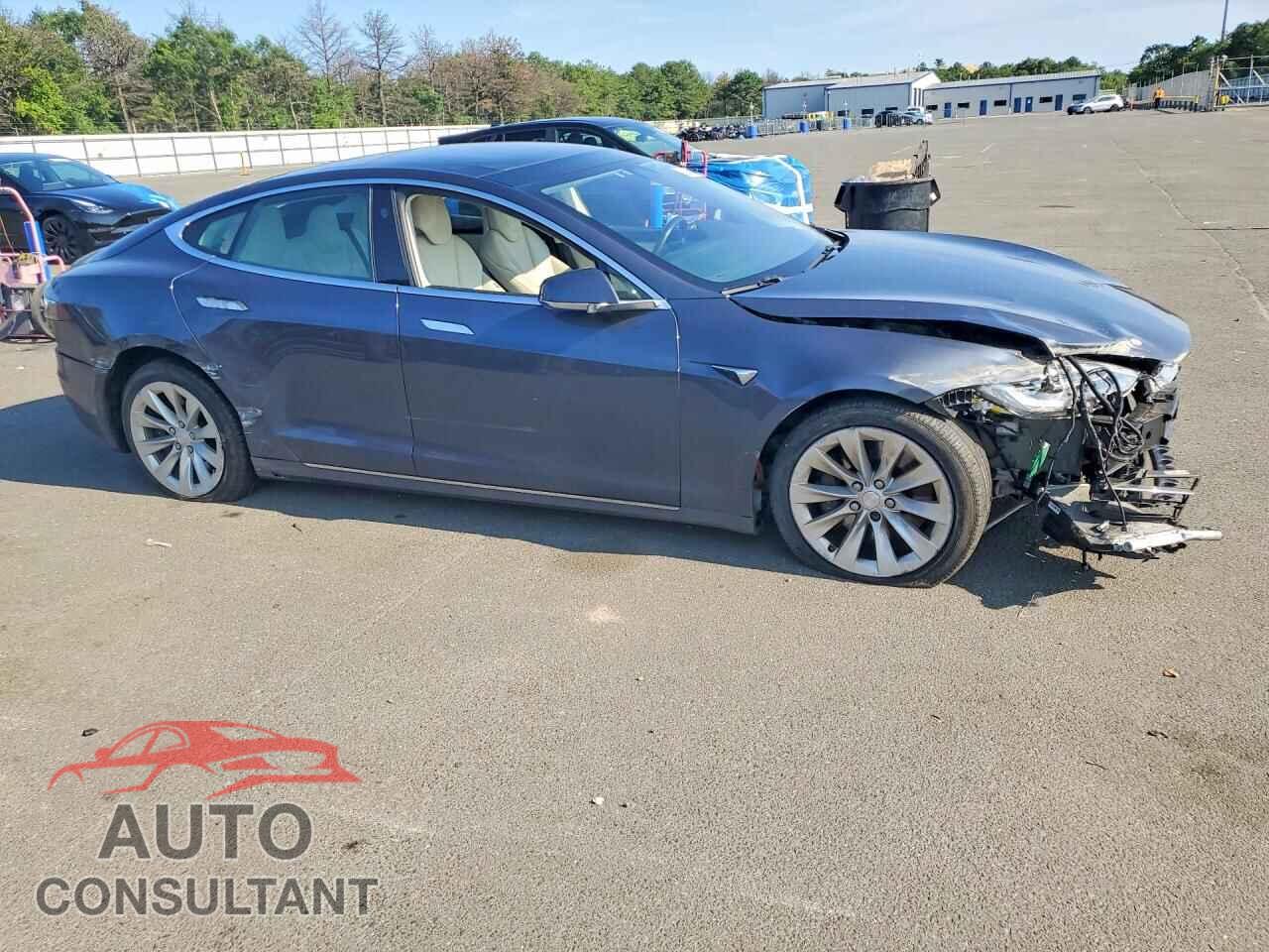 TESLA MODEL S 2018 - 5YJSA1E26JF297011