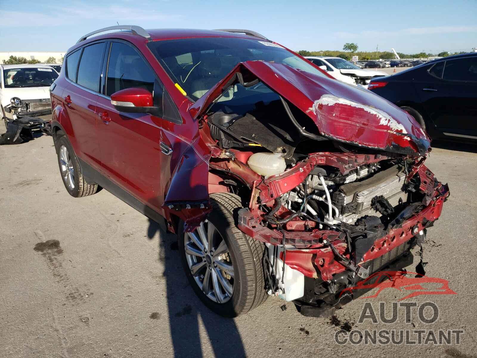 FORD ESCAPE 2017 - 1FMCU0JD4HUE64945