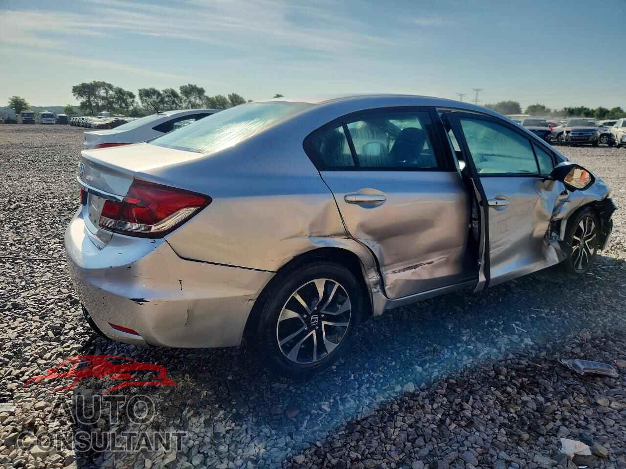HONDA CIVIC 2015 - 19XFB2F80FE025509